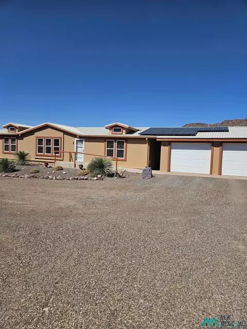 10370 Boothill Rd SE, Deming, NM 88030