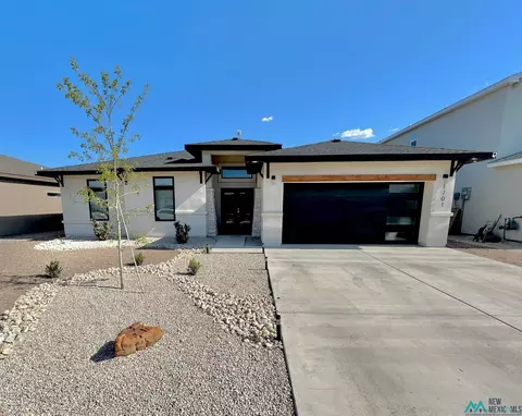 1701 W Rain, Hobbs, NM 88240