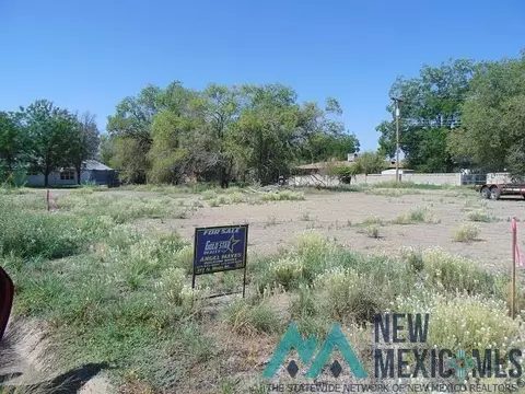 304 Rowland Dr, Roswell, NM 88203