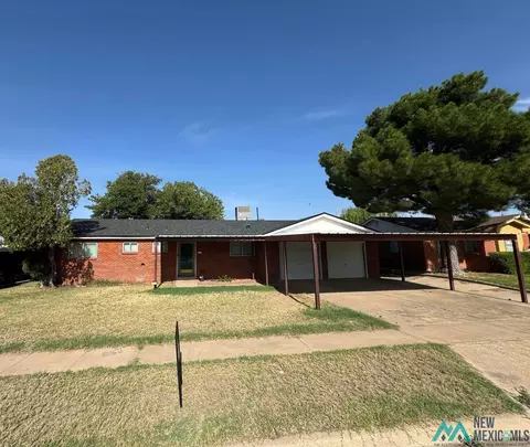 2127 N Breckon St, Hobbs, NM 88240