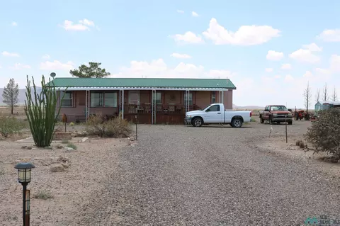 5220 Franklin Rd SE, Deming, NM 88030