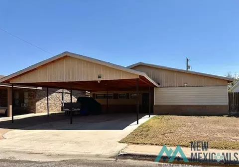 1214 N San Mateo Dr, Hobbs, NM 88240