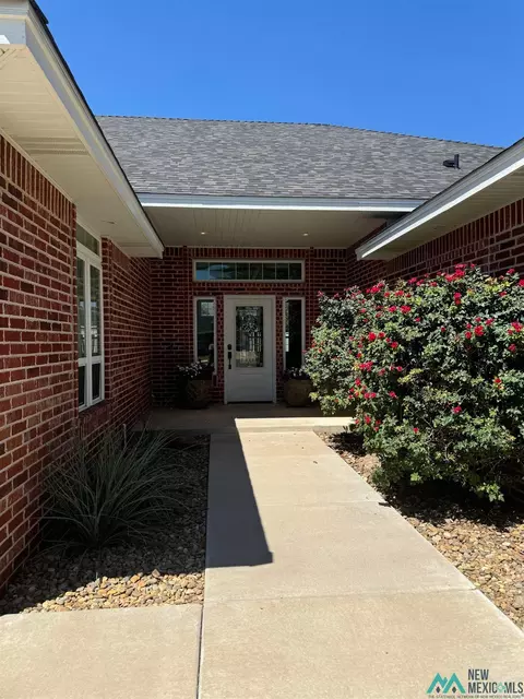 204 Dominion, Clovis, NM 88101 photo 2