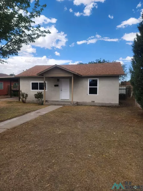 1106 W Mann Ave, Artesia, NM 88210
