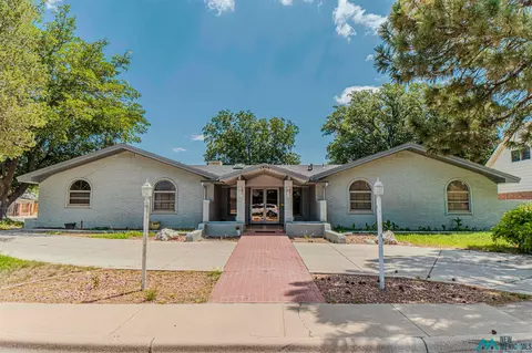 1934 N Mckinley Dr, Hobbs, NM 88240