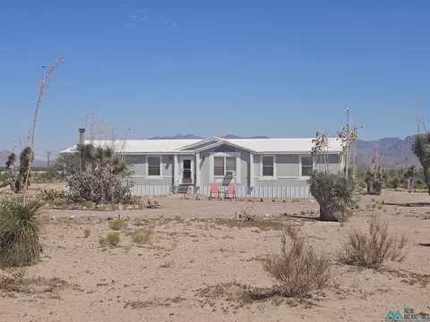 13815 Lucca Rd SW, Deming, NM 88030