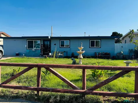 1107 W Hollis Dr, Hobbs, NM 88240