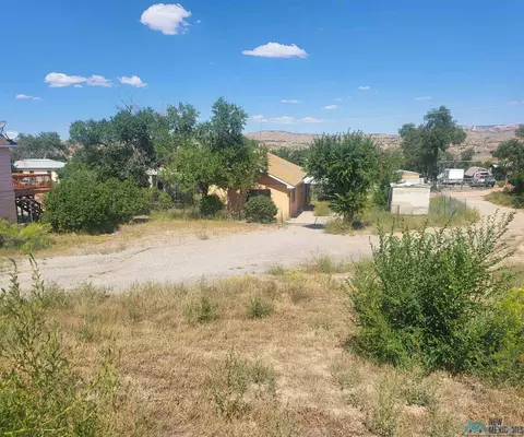 805 E Green St, Gallup, NM 87301