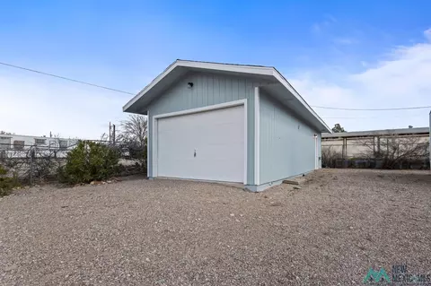 111 Nambe, Elephant Butte, NM 87935 photo 27