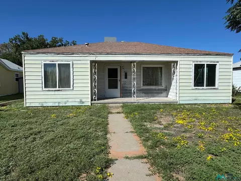 618 E Scharbauer St, Hobbs, NM 88240