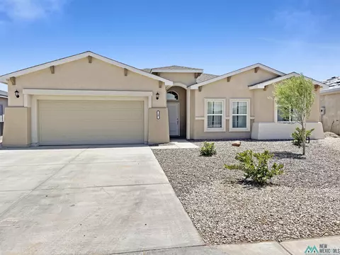 10 Mighty Atom Cir, Hobbs, NM 88240