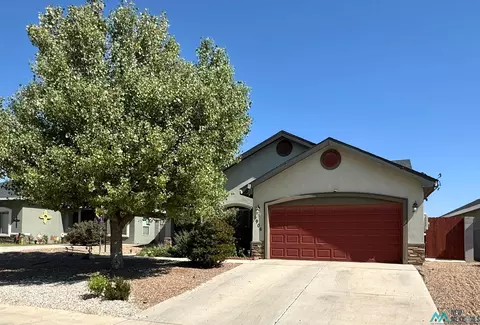 1906 N Homestead Dr, Hobbs, NM 88240