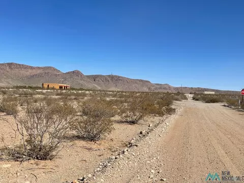 Trocadero Rd Se, Deming, NM 88030