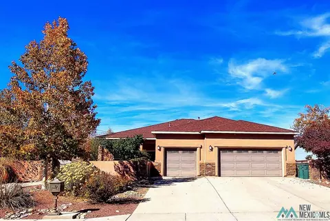1124 Boggio Dr, Gallup, NM 87301