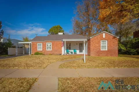 708 W Quay Ave, Artesia, NM 88210