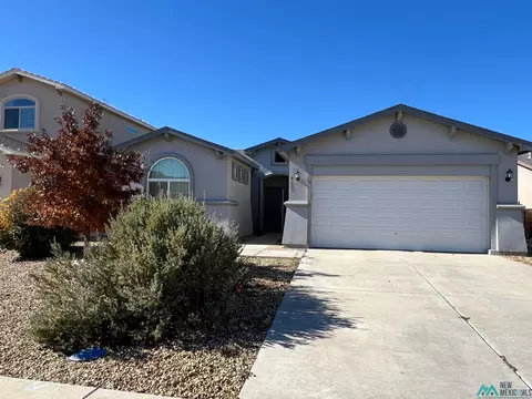 4605 N Homestretch, Hobbs, NM 88240