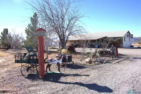 5300 Franklin Rd Se Rd, Deming, NM 88030