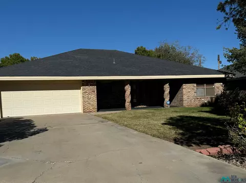 422 W Clearfork Dr, Hobbs, NM 88240