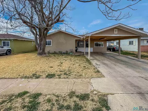 1645 N Grayson St, Hobbs, NM 88240