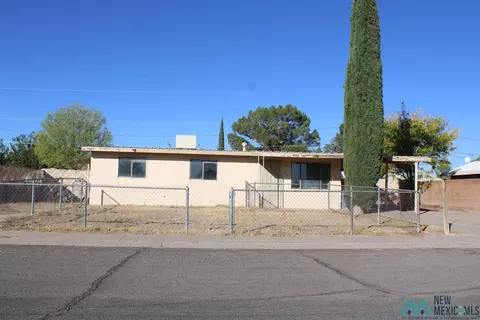 1402 Whittier Dr, Deming, NM 88030