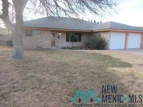 2115 N Rojo Dr, Hobbs, NM 88240