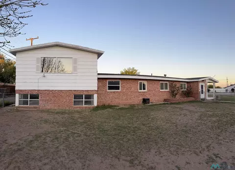 1410 W Hermosa Dr, Artesia, NM 88210