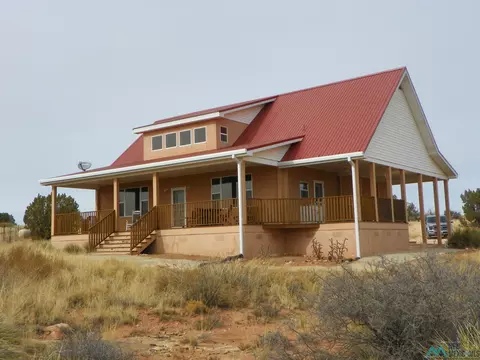 225 Indian Pl, Lake Sumner, NM 88119