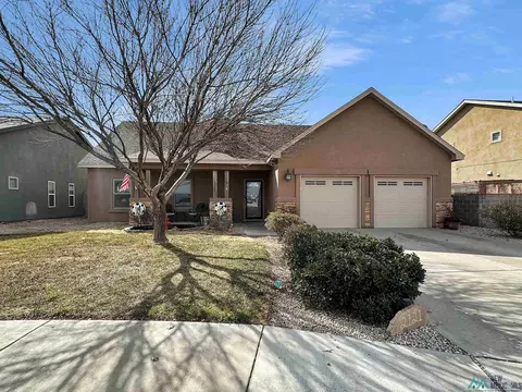 2121 Highland Dr, Hobbs, NM 88240
