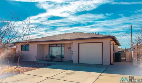 1102 Idaho Cir, Gallup, NM 87301
