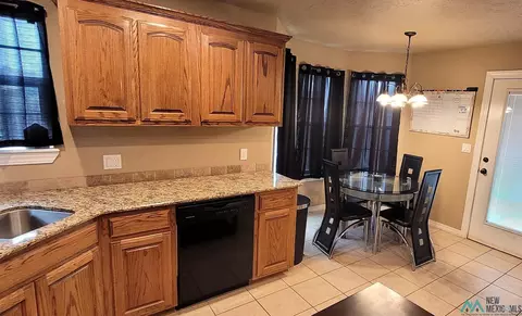 2621 Wallace St, Clovis, NM 88101 photo 6