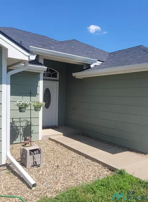 2621 Wallace St, Clovis, NM 88101 photo 2