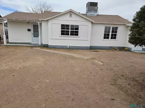 504 W Clayton Ave, Artesia, NM 88210