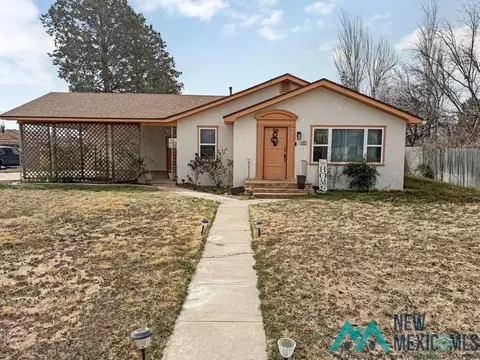 615 E Corbett St, Hobbs, NM 88240