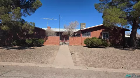 1821 S Santa Clara St, Deming, NM 88030
