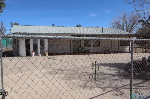 1275 Luna Rd SE, Deming, NM 88030