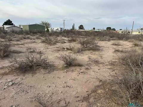 E Peach Street, Deming, NM 88030