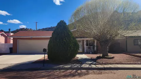 3628 Zia Dr, Gallup, NM 87301