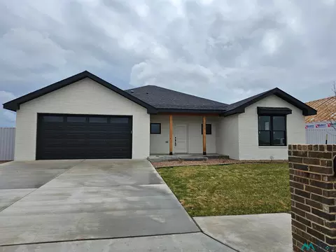309 Primrose, Clovis, NM 88101 photo 3