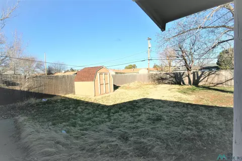 Exterior - 620 Circle Dr, Clovis, NM 88101 photo 4 of 4