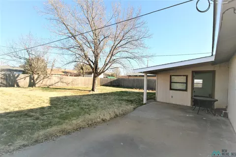 Exterior - 620 Circle Dr, Clovis, NM 88101 photo 2 of 4