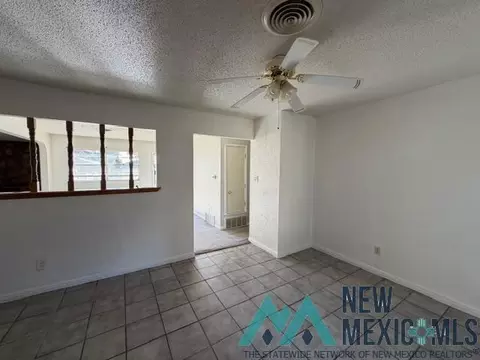 Living - 620 Circle Dr, Clovis, NM 88101 photo 6 of 6