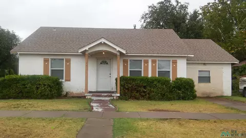 1321 Wallace St, Clovis, NM 88101 photo 1