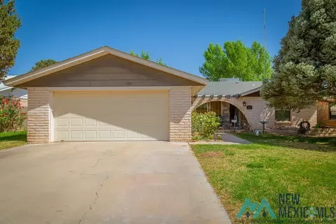 2010 W Clayton Ave, Artesia, NM 88210