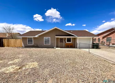 3418 Box Canyon Ave, Gallup, NM 87301