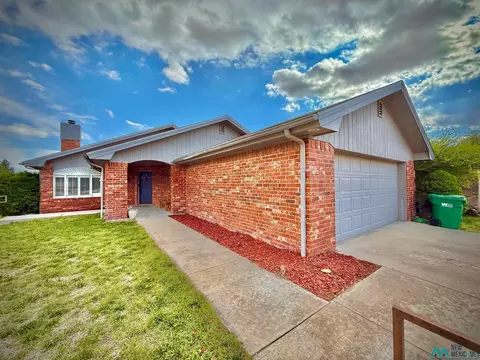 901 W Mesa Verde, Hobbs, NM 88240