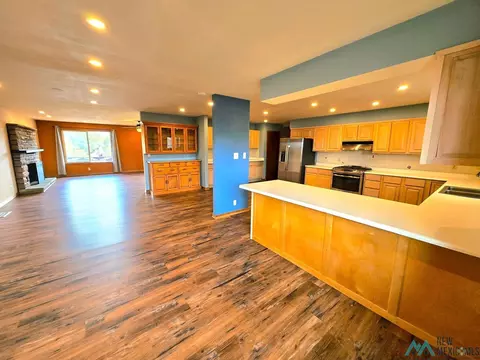 1400 Kit Carson Dr, Gallup, NM 87301