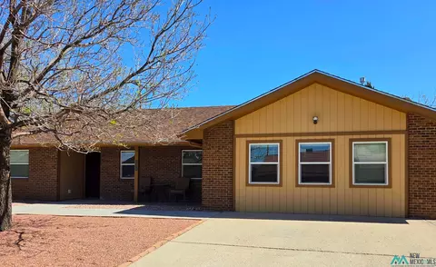 3716 Maya Dr, Gallup, NM 87301