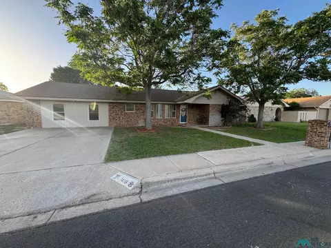1418 W Paige Dr, Hobbs, NM 88240