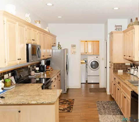2412 Howard Cowper Dr, Clovis, NM 88101 photo 11