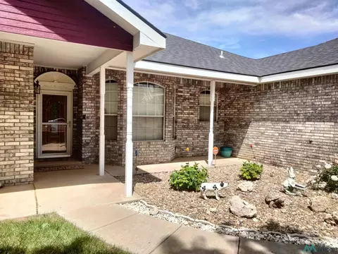 2412 Howard Cowper Dr, Clovis, NM 88101 photo 7